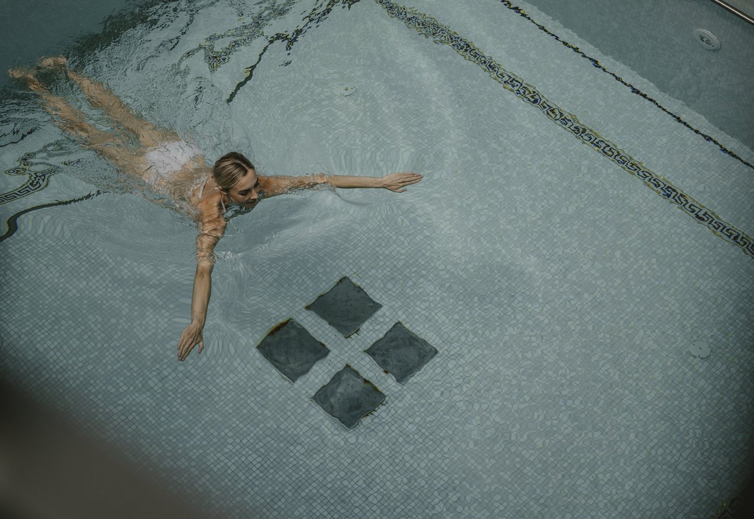 Innen und Außenpool