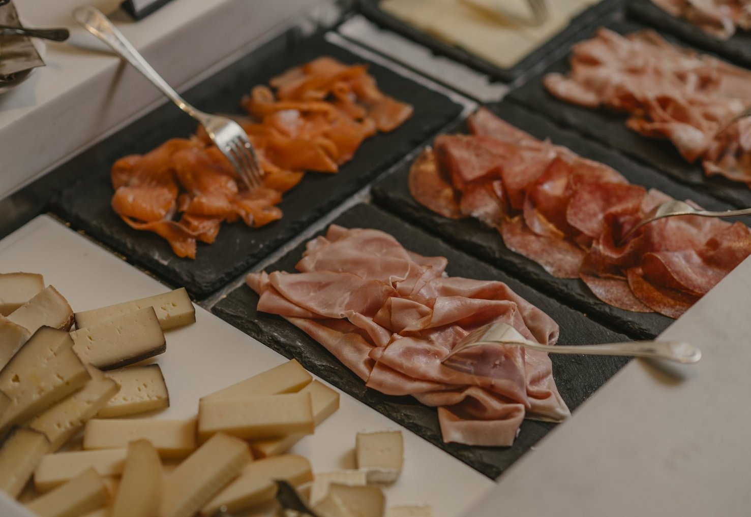 Reichhaltiges Frühstücksbuffet